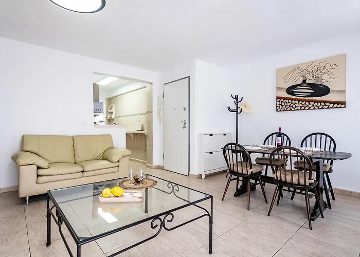 Apartment Family In The Centre Of *