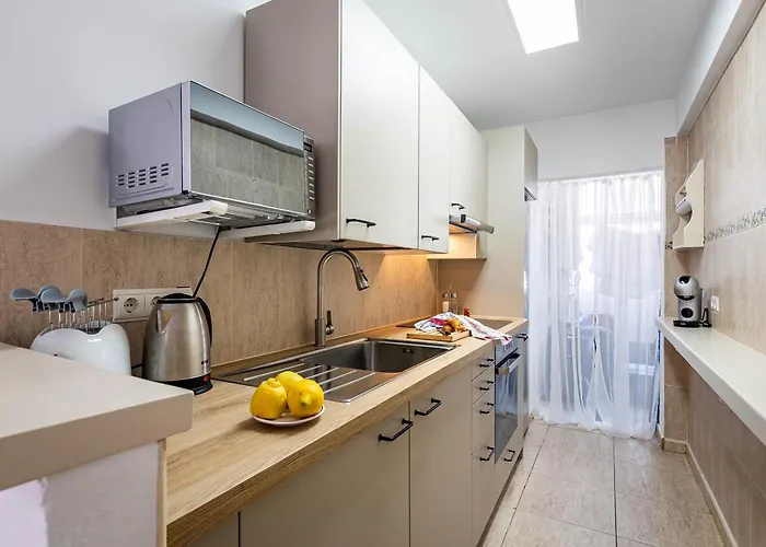 Family In The Centre Of Apartman *