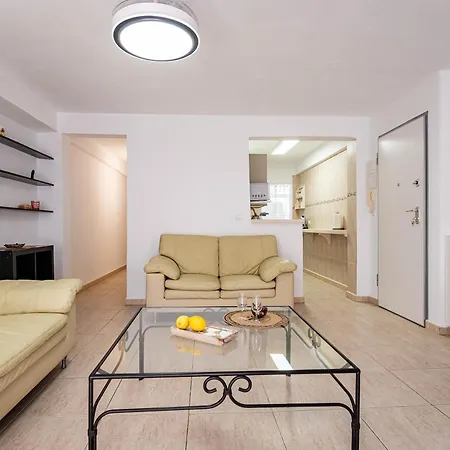 Apartment Family In The Centre Of *